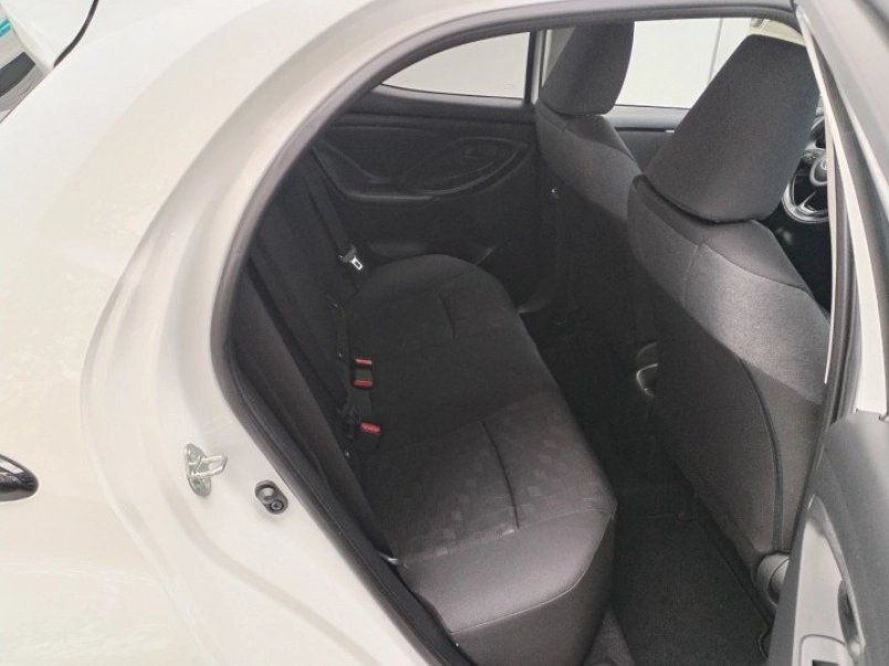 toyota-yaris-iv-1-5-vvt-i-style-2-ev-minositett-hasznaltauto-garancia-440878_1172620_9