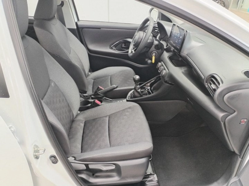 toyota-yaris-iv-1-5-vvt-i-style-2-ev-minositett-hasznaltauto-garancia-860727_1172620_10