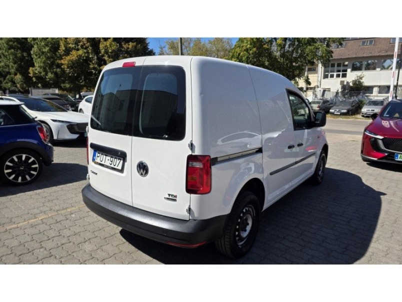 volkswagen-caddy-2-0-tdi-scr-bmt-trendline-4motion-magyar-2-tulaj-szervizelt-teli-nyari-gumikkal-101625_1438129_6