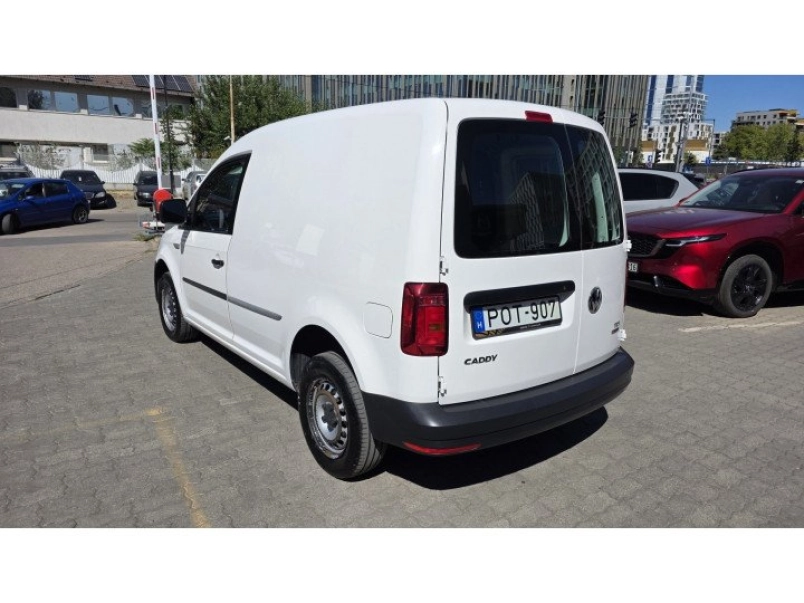 volkswagen-caddy-2-0-tdi-scr-bmt-trendline-4motion-magyar-2-tulaj-szervizelt-teli-nyari-gumikkal-156084_1438129_10
