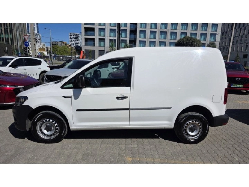 volkswagen-caddy-2-0-tdi-scr-bmt-trendline-4motion-magyar-2-tulaj-szervizelt-teli-nyari-gumikkal-170223_1438129_5