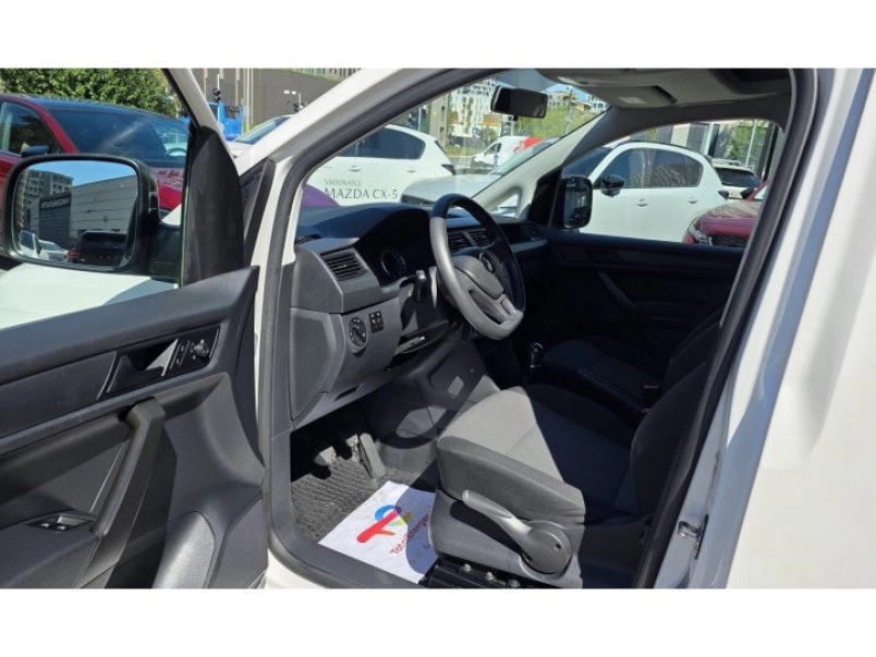 volkswagen-caddy-2-0-tdi-scr-bmt-trendline-4motion-magyar-2-tulaj-szervizelt-teli-nyari-gumikkal-404652_1438129_4