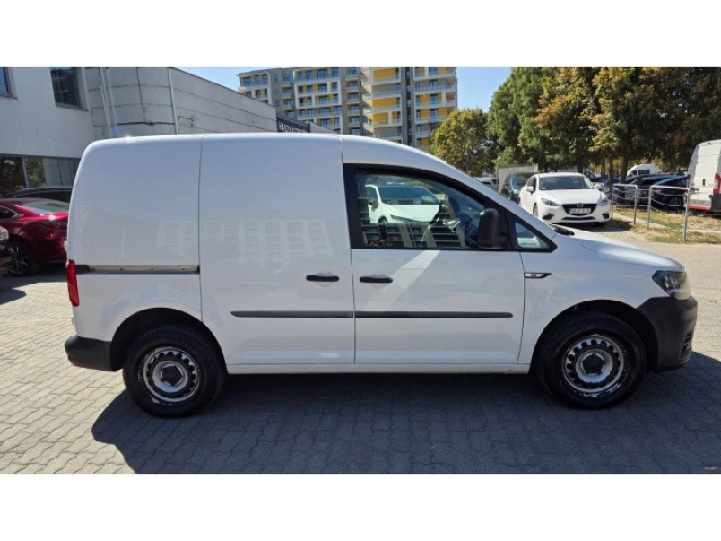 volkswagen-caddy-2-0-tdi-scr-bmt-trendline-4motion-magyar-2-tulaj-szervizelt-teli-nyari-gumikkal-829773_1438129_7