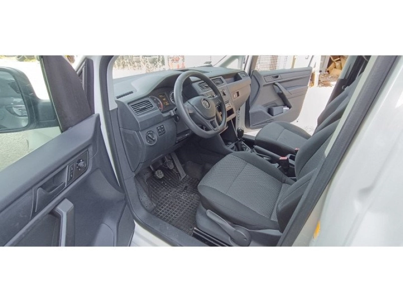 volkswagen-caddy-2-0-tdi-scr-bmt-trendline-mo-i-122e-km-rendszeresen-karbantartott-kavosz-max-plusz-kamat-fix-3-ev-660662_1216976_9